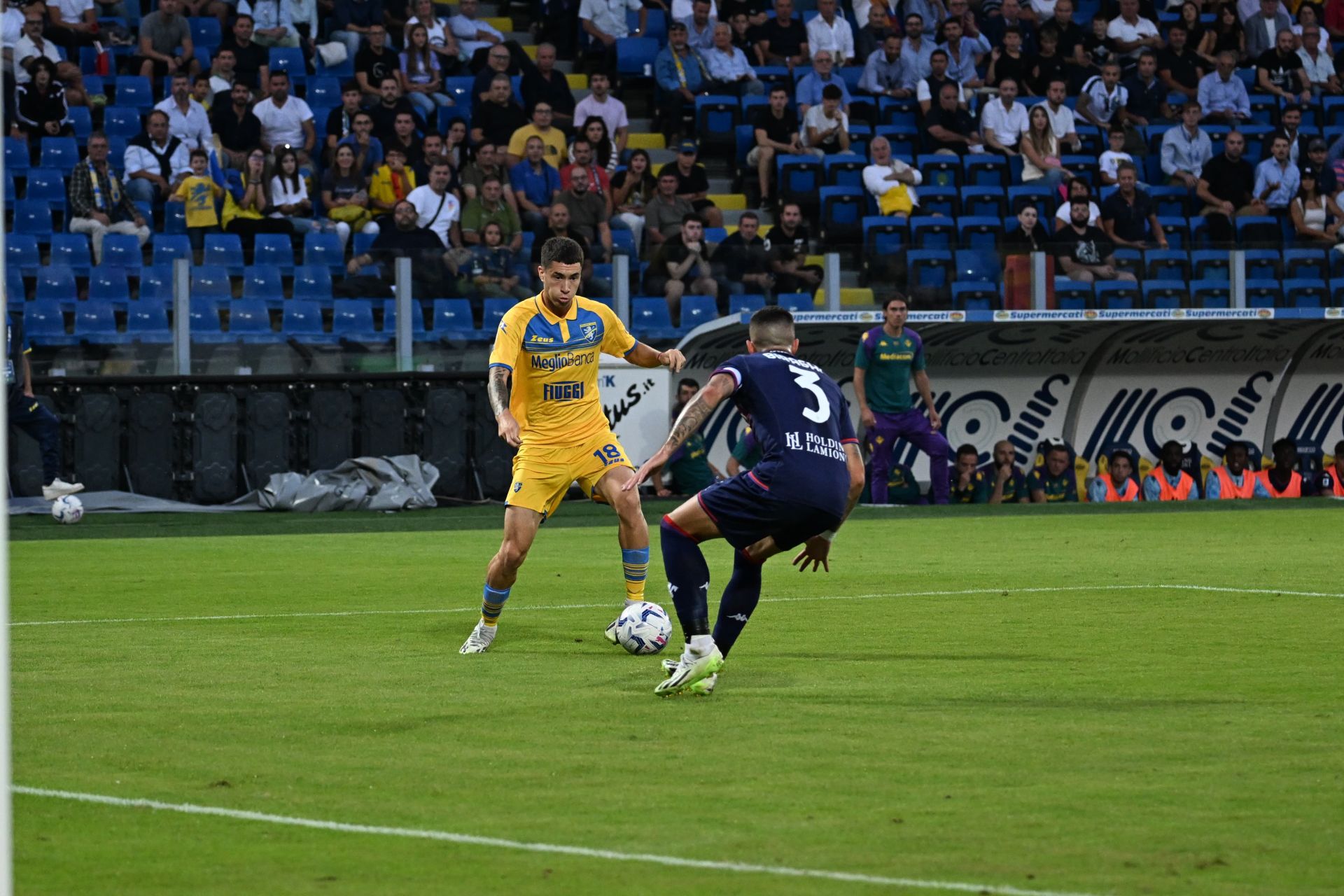 Matías Soulé in azione contro la Fiorentina
