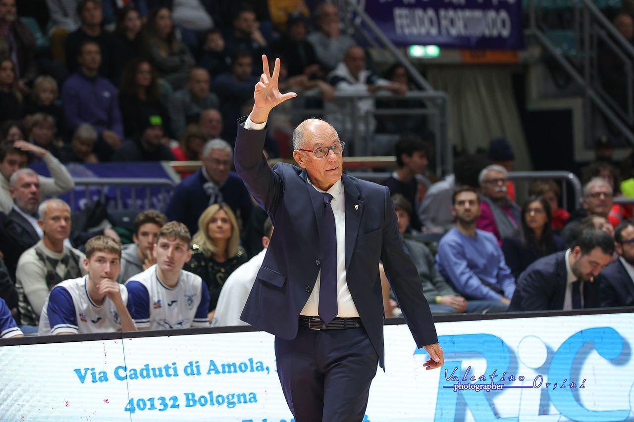 Coach Attilio Caja