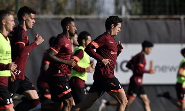 I giocatori granata impegnati in allenamento