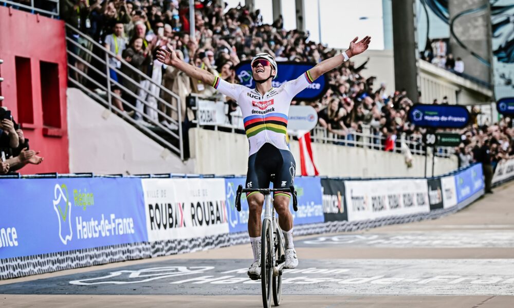 Van der Poel vince la Parigi-Roubaix