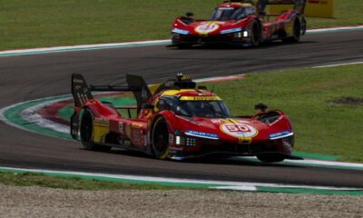 Le due Ferrari 499P ad Imola durante la 6 Ore