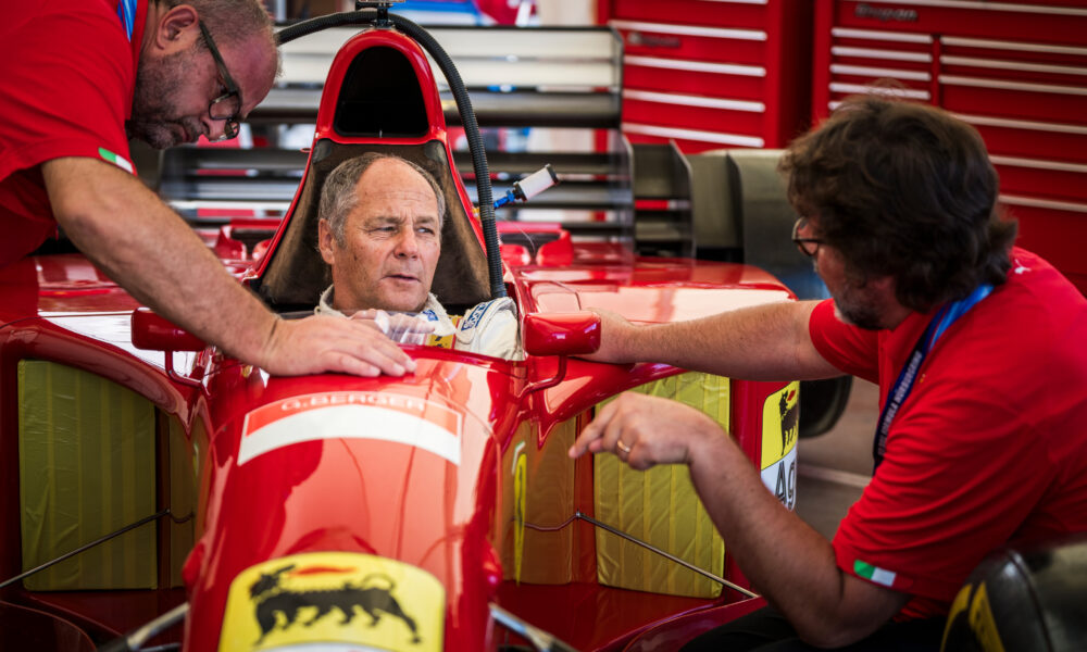 Gerhard Berger sulla Ferrari 412 T2 al Red Bull Formula Nürburgring 2023