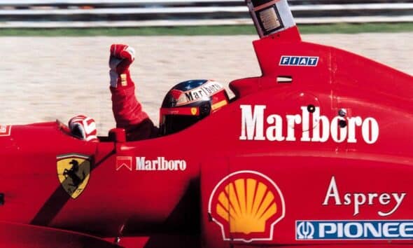 Michael Schumacher alla guida della F310 del 1996