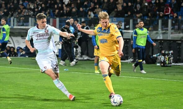 Marco Brescianini in azione in Frosinone-Salernitana