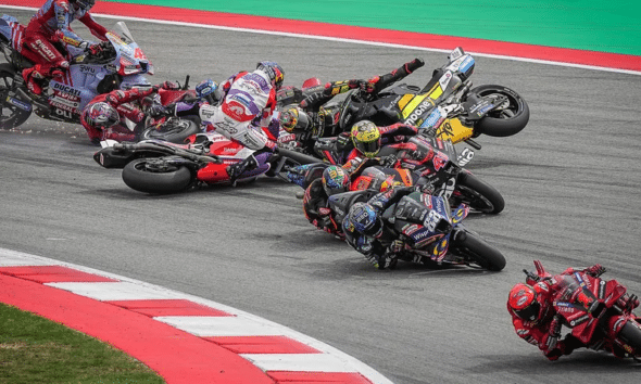 L'incidente alla prima curva di Barcellona 2023