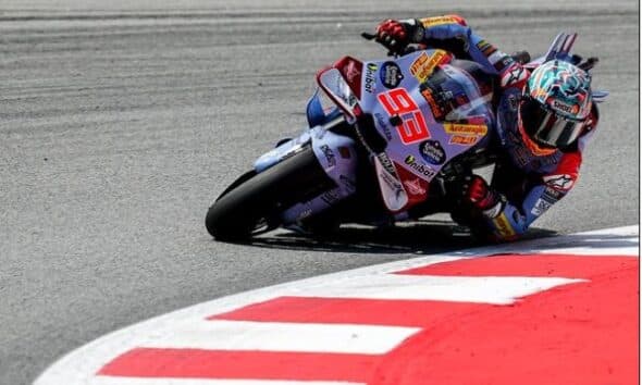 Marc Màrquez in azione durante il GP di Barcellona