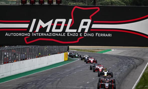 Brando Badoer conduce Gara 3 del round di Imola di F4 Italia 2023