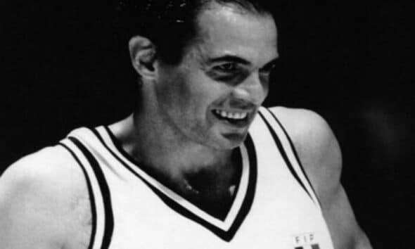 Brunamonti in maglia Virtus Bologna (©Virtuspedia)