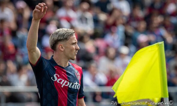 Alexis Saelemaekers, con la maglia del Bologna