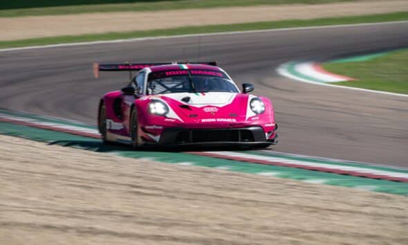 La Porsche #85 delle Iron Dames durante le qualifiche ELMS 4H Imola (© ELMS)