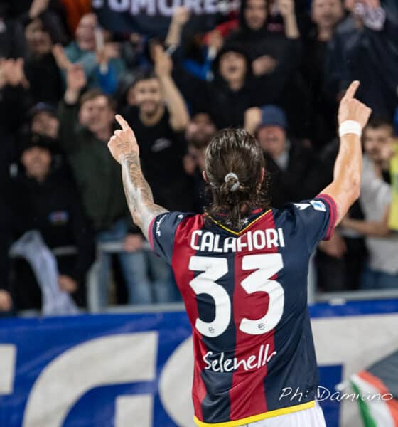 Calafiori esulta contro la Juventus