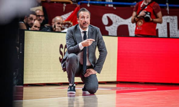 Virtus Bologna Parigi Banchi