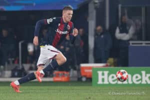 Emil Holm in Bologna-Borussia Dortmund (© Damiano Fiorentini)