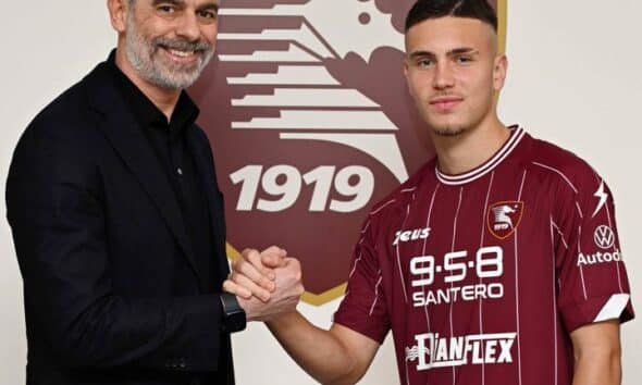 Antonio Raimondo e il DS della Salernitana Marco Valentini