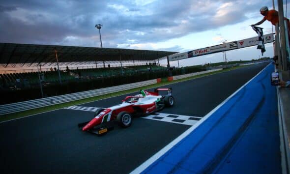 Nakamura-Berta sotto la bandiera a scacchi (© ACI Sport)