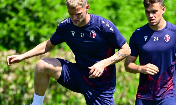 Jens Odgaard e Thijs Dallinga in allenamento a Casteldebole (© Bologna Fc 1909)