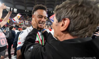 Dan Ndoye e Gianni Morandi, calciomercato bologna (credits Damiano Fiorentini)