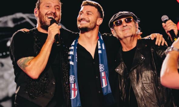 Riccardo Orsolini ospite al concerto di Cesare Cremonini con Luca Carboni (© cesarecremonini via Instagram )
