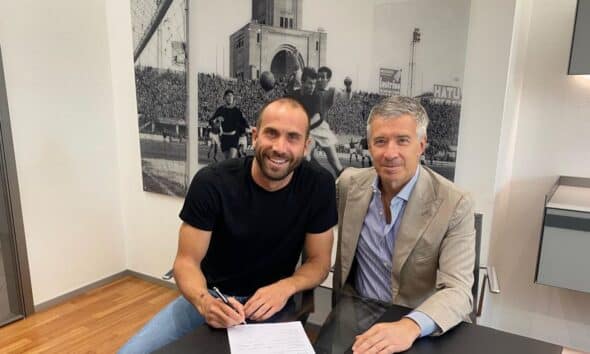 Lorenzo De Silvestri firma il rinnovo con Claudio Fenucci