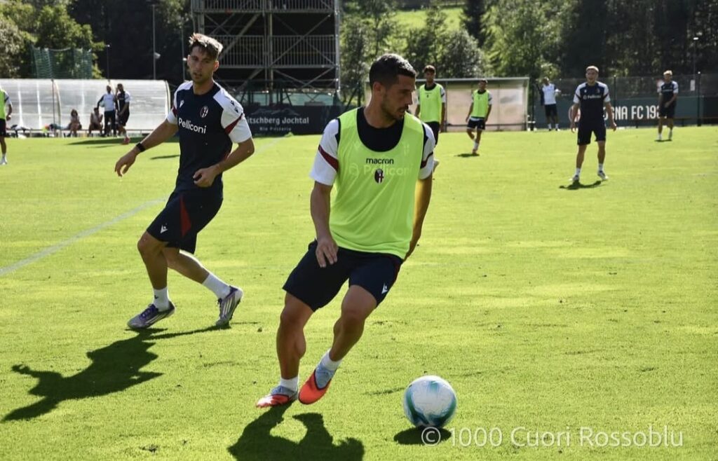 Il Bologna in ritiro a Valles (©1000cuorirossoblù)