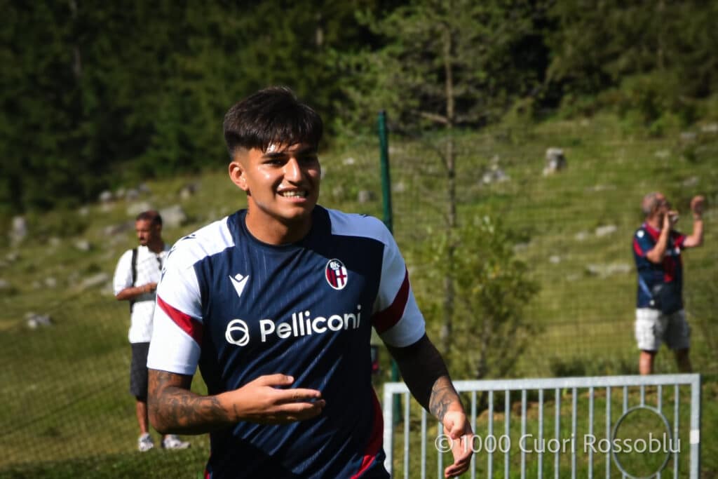 Santiago Castro durante il ritiro del Bologna a Valles (©Ilaria Matteuzzi 1000 Cuori Rossoblù)