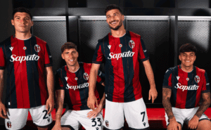 La nuova maglia home del Bologna 2025/26 (© Bologna FC 1909 via Facebook)