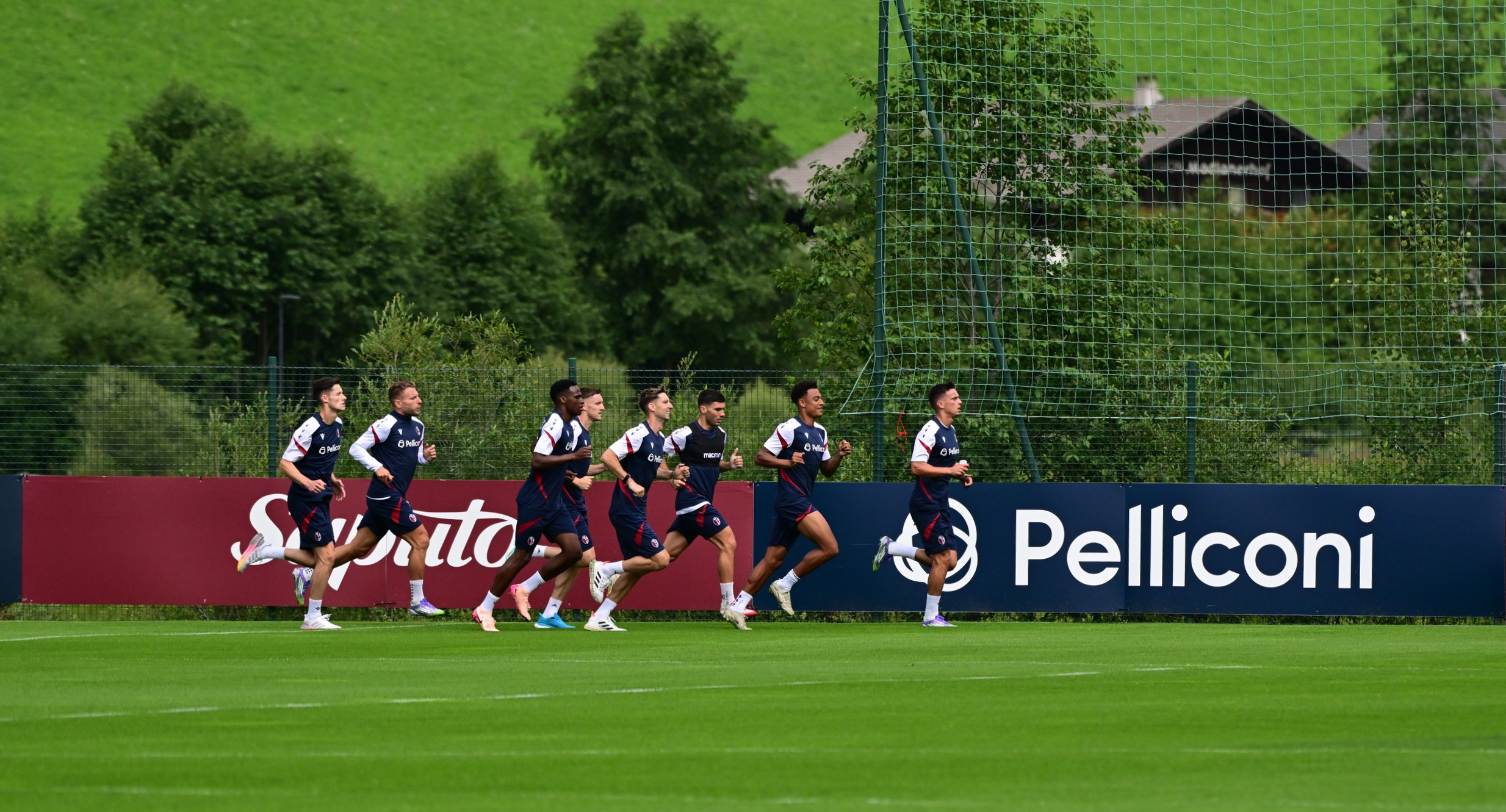 I rossoblù in allenamento a Valles (© Bologna FC 1909)