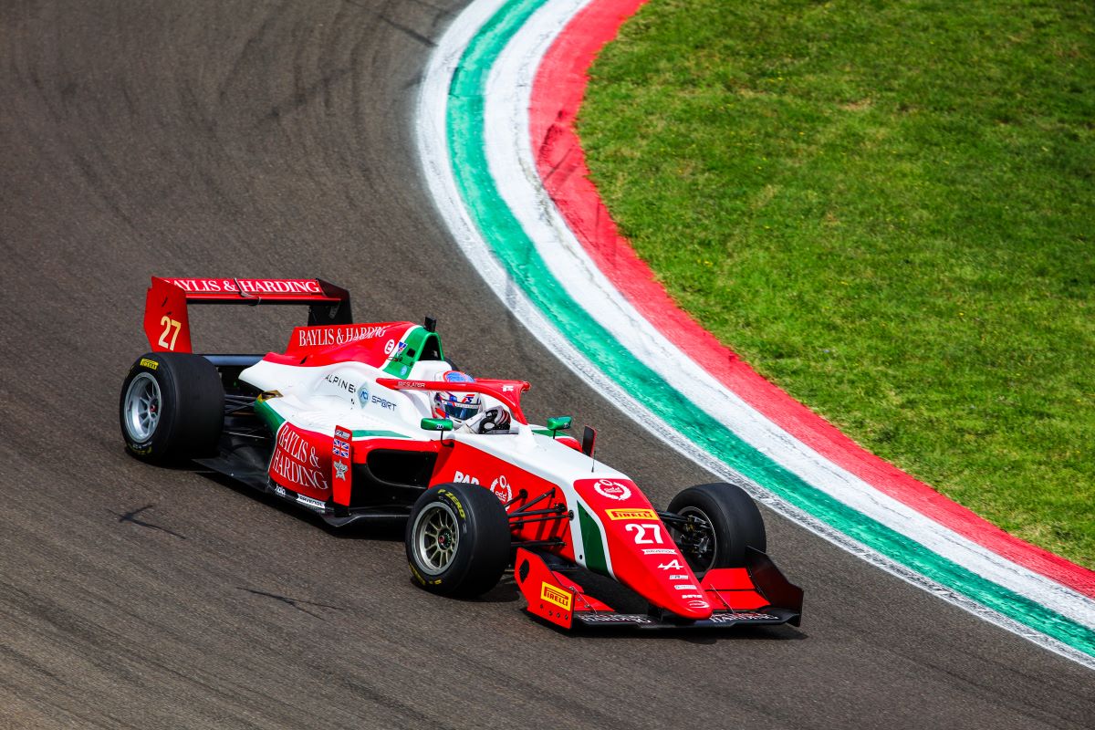 Freddie Slater in azione a Imola per il Round FRECA 2025 (© FRECA)