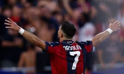 Riccardo Orsolini esulta per il gol dell'1-0 contro il Como (crediti Bologna Fc 1909)