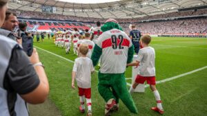 Il coccodrillo Fritzle, mascotte ufficiale dello Stoccarda (© VfB Stuttgart)