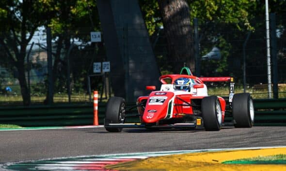 Oleksandr Bondarev in azione a Imola per la F4 Italia 2025 a Imola