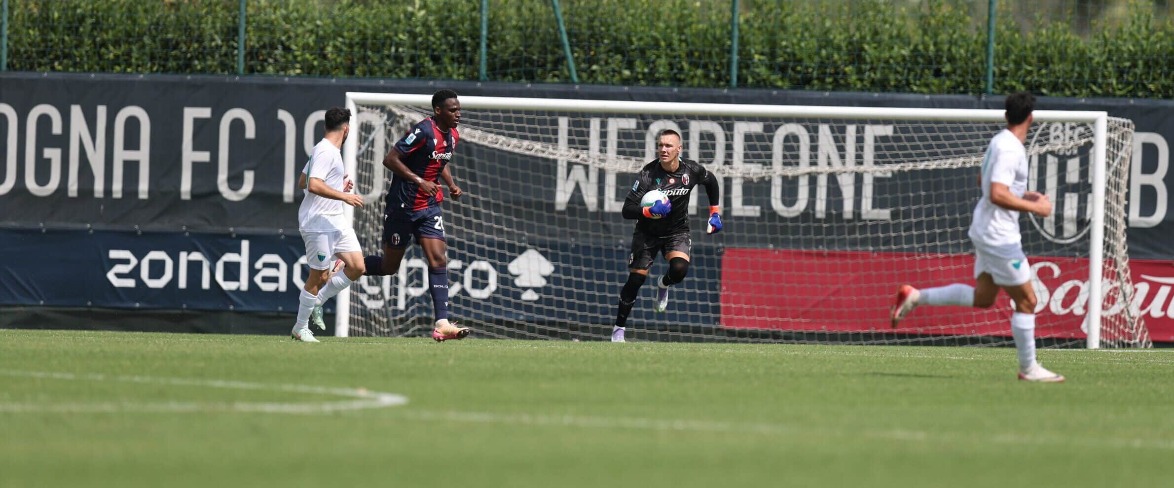 Amichevole fra Bologna e la squadra greca del Levadeiakos (@ Bologna Fc 1909)