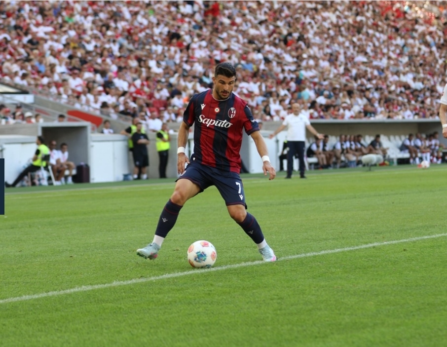 Orsolini in amichevole con lo Stoccarda (foto Bologna FC)