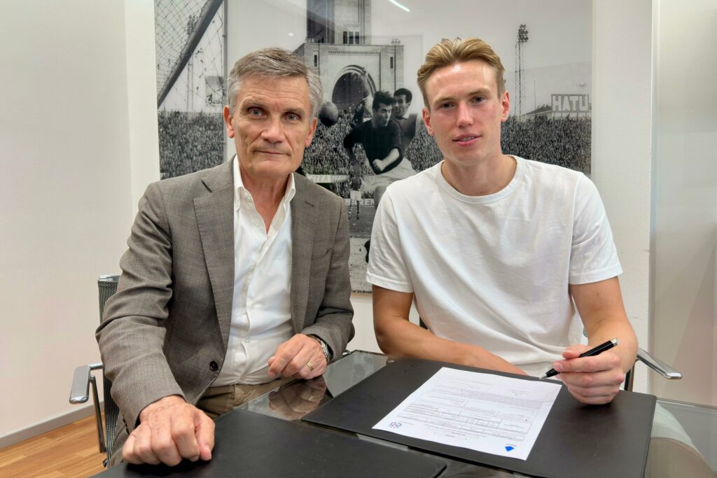 Sartori insieme a Heggem per la firma