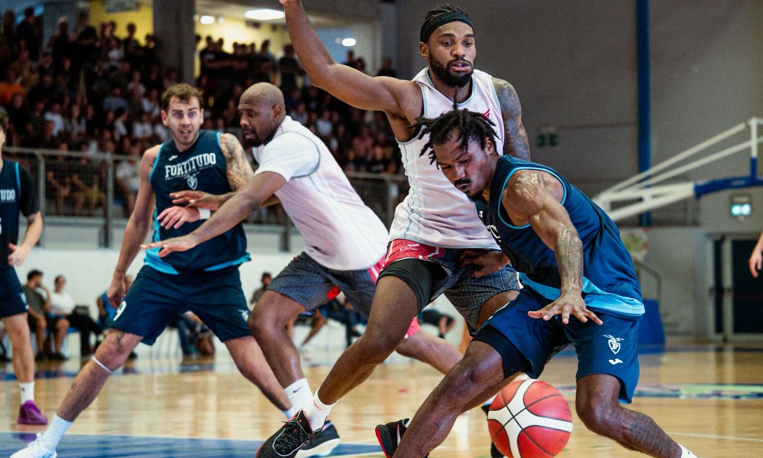 Lee Moore crediti Fortitudo Pallacanestro