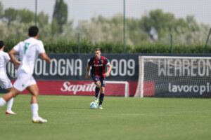 Lewis Ferguson nell'amichevole tra Bologna e Levadeiakos