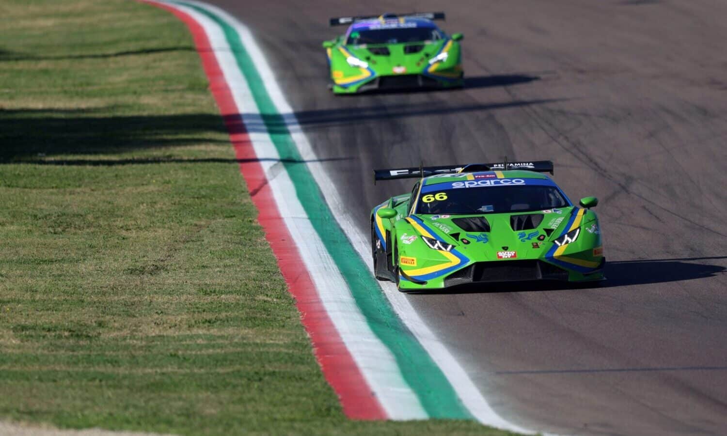 Lamborghini #66 gt italiano sprint imola
