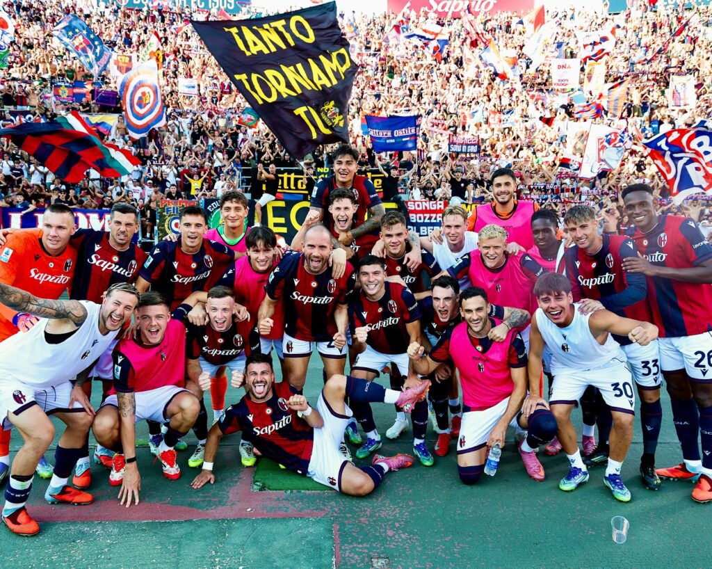 Il Bologna festeggia la vittoria contro il Genoa crediti Bologna Fc 1909