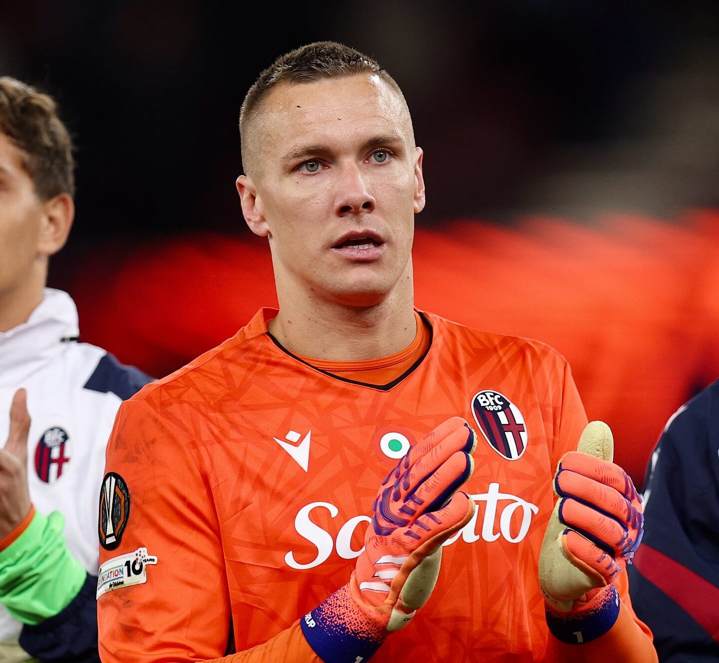 Lukasz Skorupski al termine di Aston Villa-Bologna (© Bologna FC 1909)