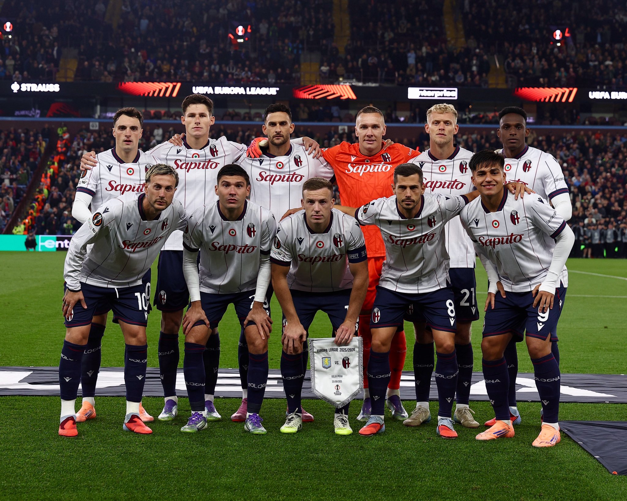 L'undici di Aston Villa-Bologna (© Bologna FC 1909)