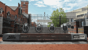 La Black Sabbath bench a Birmingham (© Black Sabbath Bench official site)
