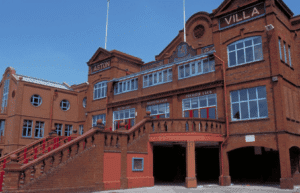Villa Park, la scalinata della Holte End (© Aston Villa)