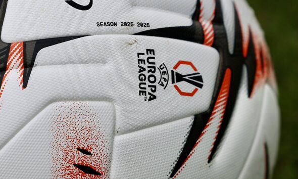 Il pallone dell'Europa League 2025/26 (© Bologna FC 1909)