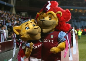 Hercules e Hydra, mascotte dell'Aston Villa (© wheninrotherham)