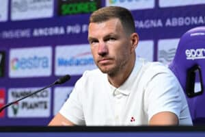 Edin Dzeko, centravanti della Fiorentina (© ACF Fiorentina)