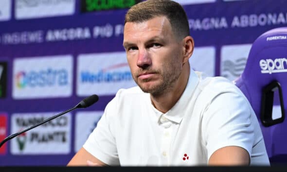 Edin Dzeko, centravanti della Fiorentina (© ACF Fiorentina)