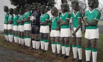 Gli undici del Chemie, statue a grandezza naturale (Bundesliga )