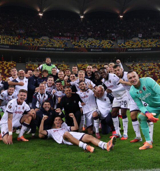 L'esultanza del Bologna dopo la vittoria in Europa League con la FCSB (© Bologna FC 1909)