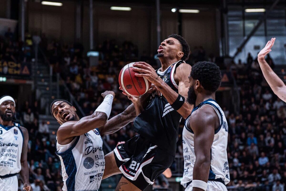 Derrick Alston JR Virtus Bologna Dinamo Sassari
