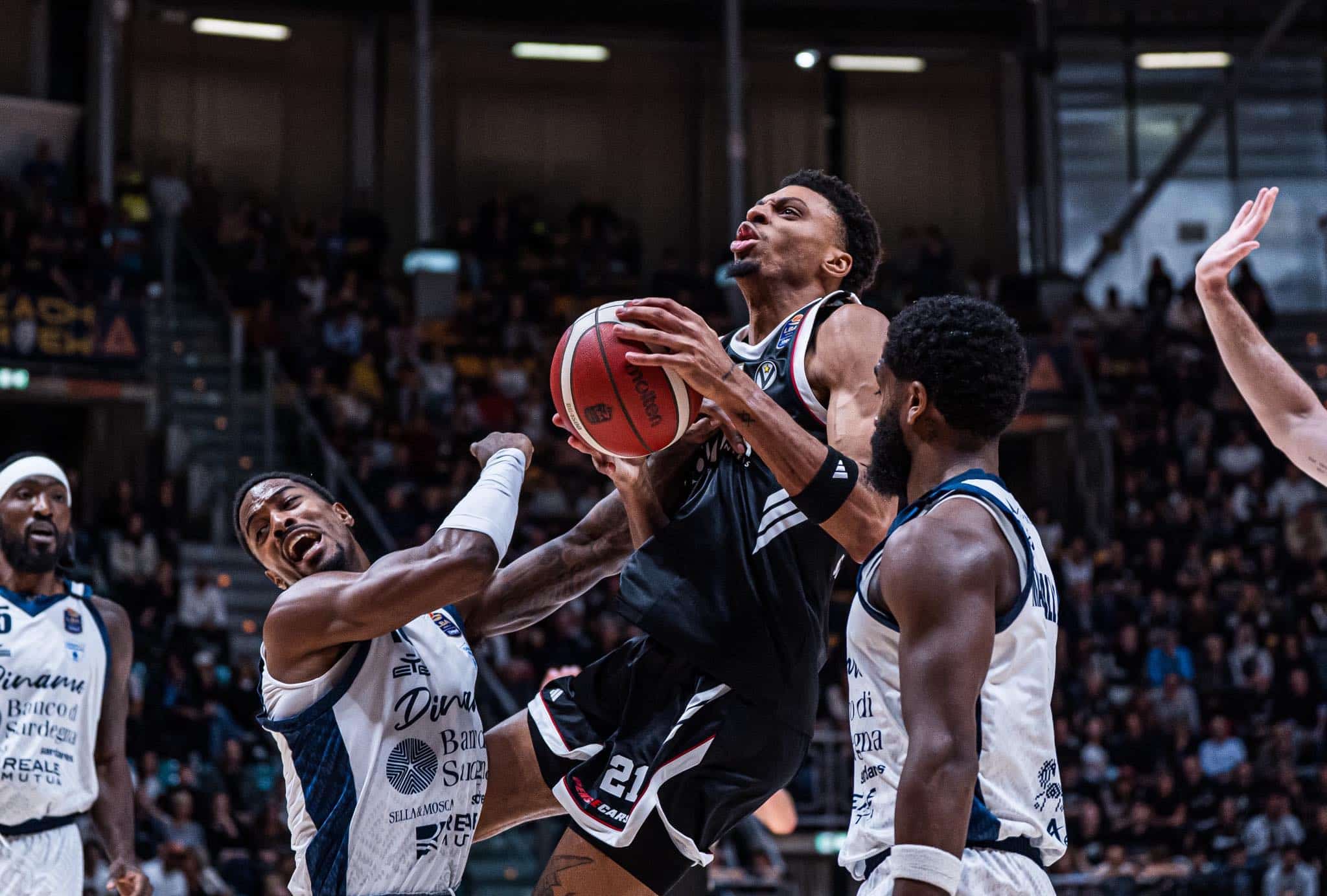 Derrick Alston JR Virtus Bologna Sassari